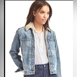 Gap 1969 Sherpa pleat light indigo jean jacket- small stain
